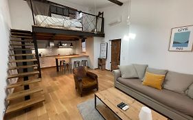duplex avec vue sur les arènes