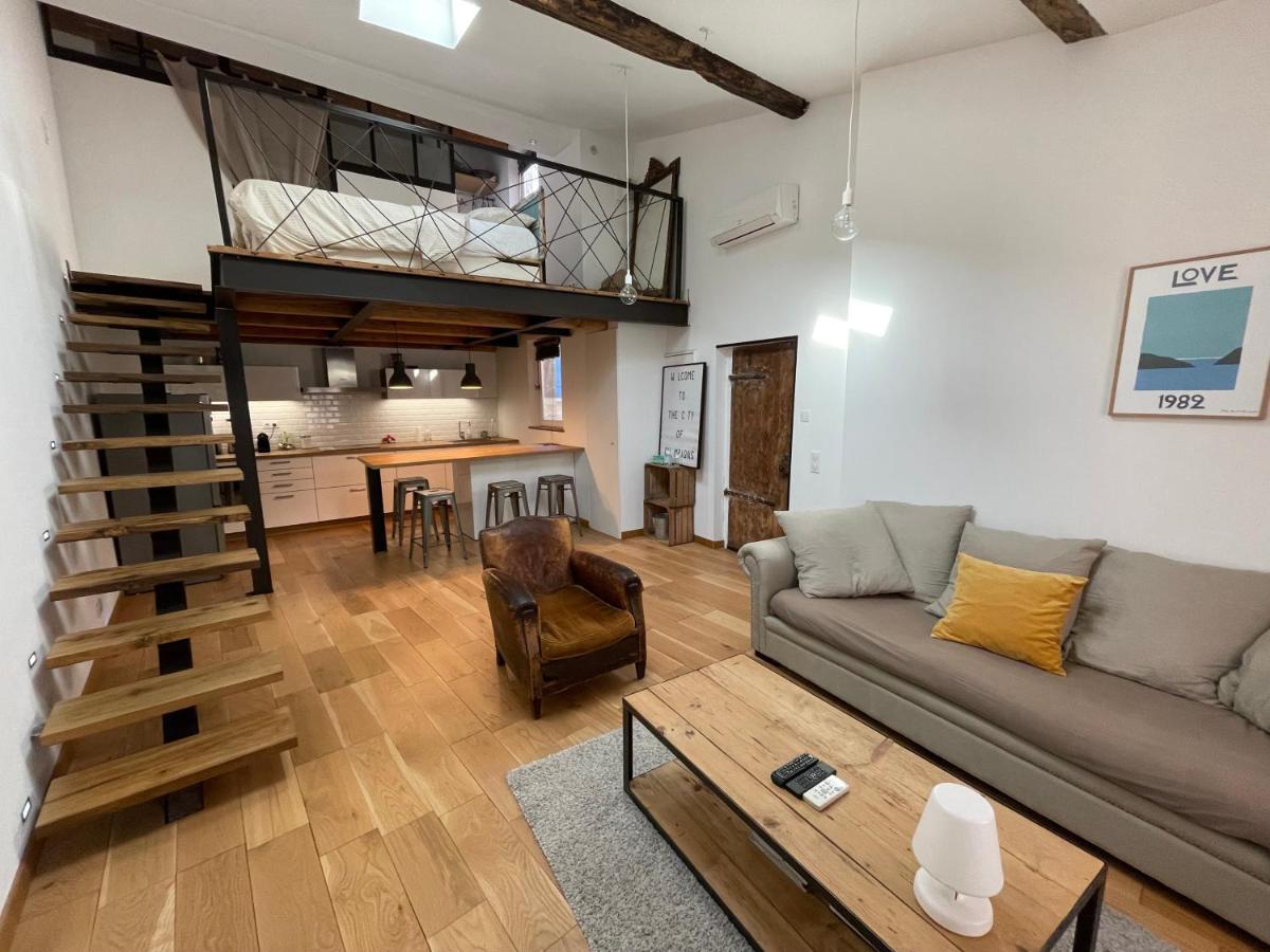 Appartement duplex avec vue sur les arènes à Arles Extérieur photo