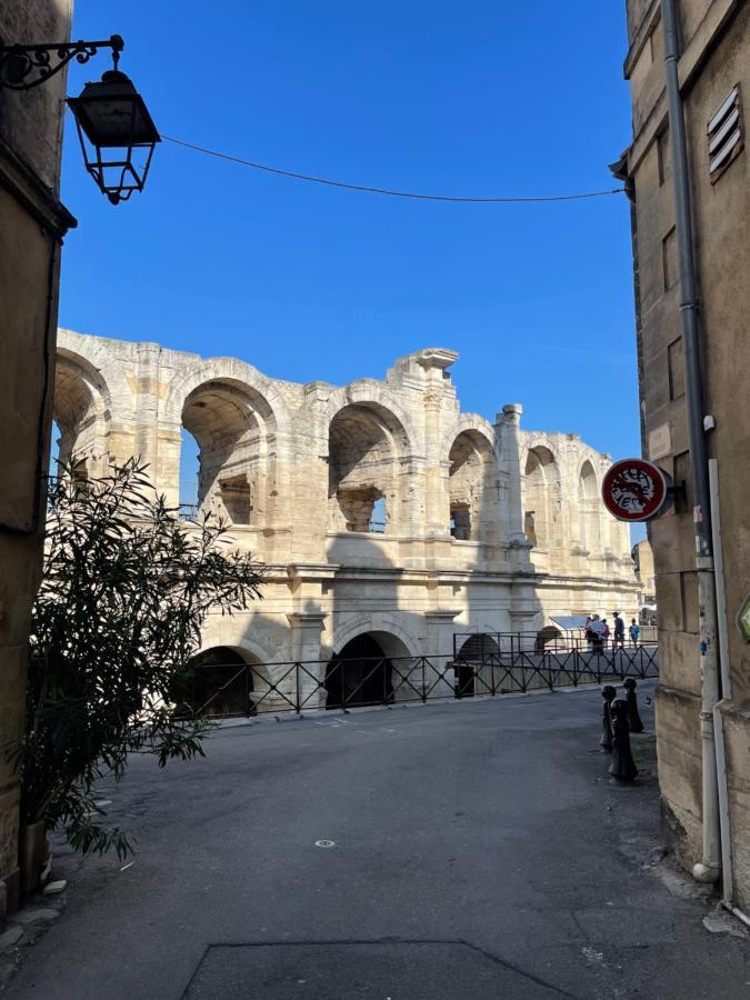 Appartement duplex avec vue sur les arènes à Arles Extérieur photo